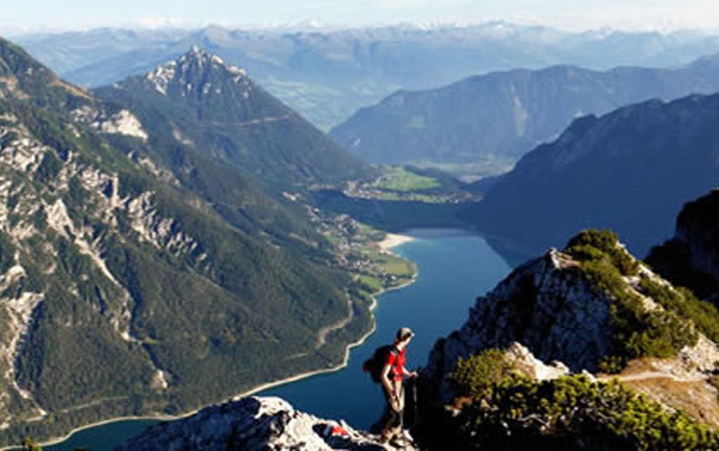 Gaestehaus Alpina Maurach  Exteriör bild